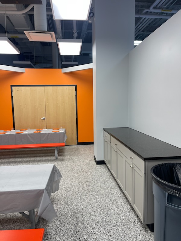 Pic 07 - sky-zone-commercial